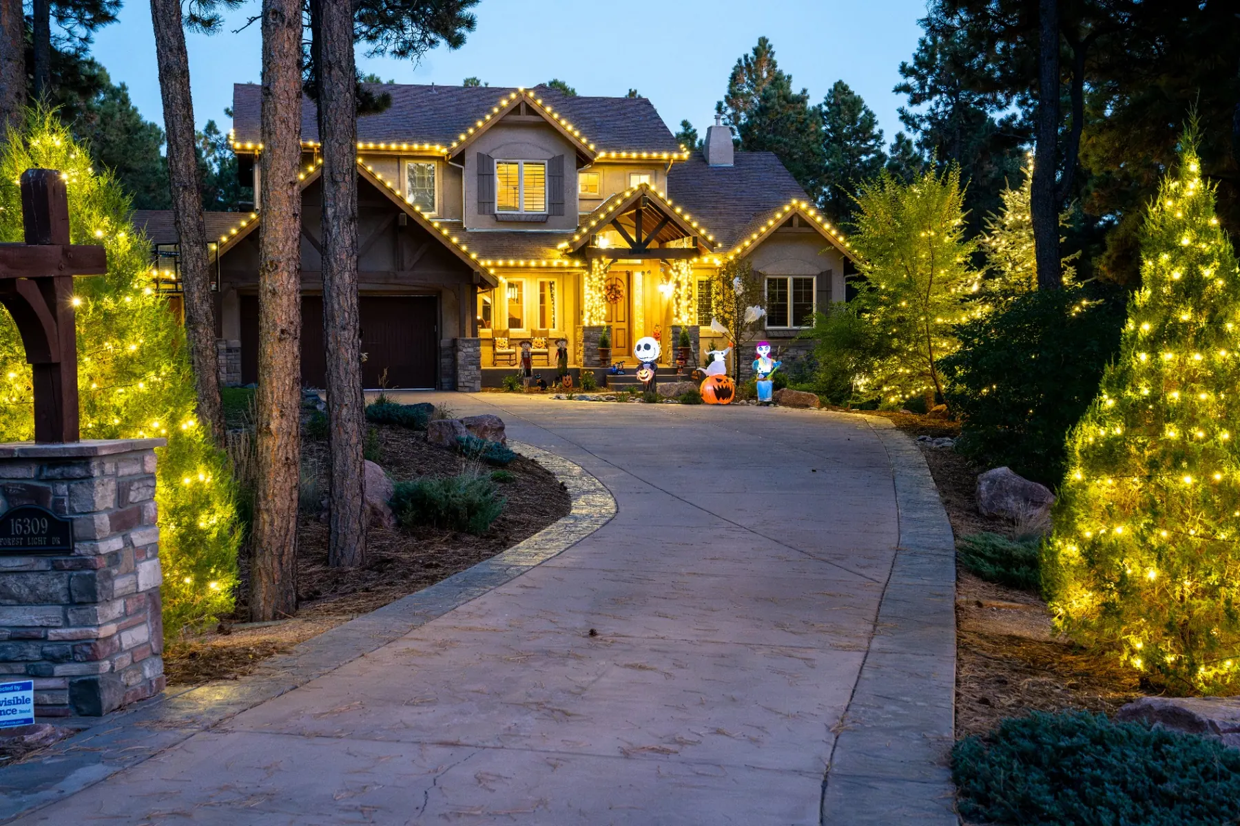 Home with seasonal Christmas lights installed